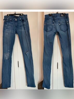 **Rock & Republic ** Lynn Slim Skinny distressed Jeans .